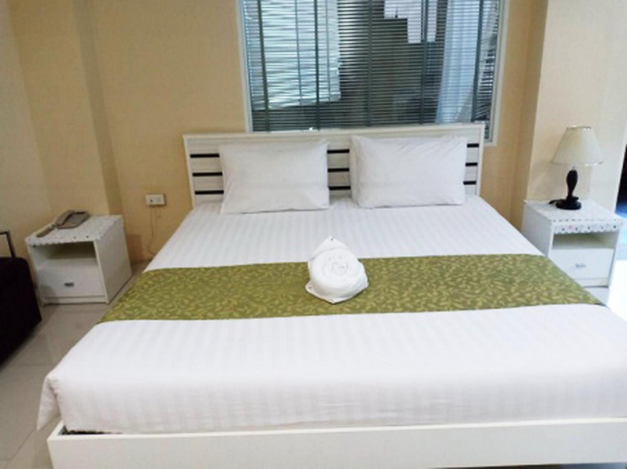 V Verve Service Apartment Hotel Chachoengsao Quarto foto